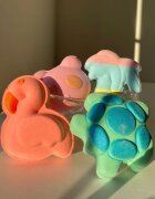 I Heart Revolution Bath Fizzer Turtle kroglica za kopel z vonjem Citrus & Green apple 110 g