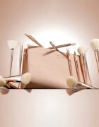 ICONIC London Ultimate Brush Set Set čopičev s torbico