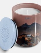 ípuro Mountain Spirit Kitzbühel Vibes dišeča sveča s pokrovčkom 270 g