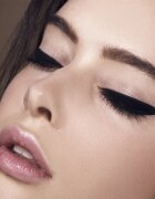 JOKO Perfect Wings dolgoobstojno vodoodporno črtalo za oči 1.2 ml