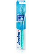 Jordan Target Teeth & Gums Medium zobna ščetka 1 kos
