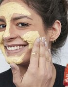 Kiehl's Turmeric & Cranberry Seed Energizing Radiance Mask posvetlitvena maska za obraz za vse tipe kože vključno z občutljivo kožo 100 ml
