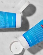 Kiehl's Ultra Facial Oil-Free Cleanser osvežilna čistilna pena za normalno do mastno kožo 150 ml