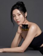 KORIKA Korean Heritage Collagen & Snail Mucin Plumping Jelly Cream pomlajevalna krema s kolagenom 50 ml