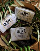 Korres Pure Greek Olive & Olive Blossom čistilno trdo milo 125 g