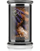 Kringle Candle Reserve Cedar Veil dišeča sveča 623 g