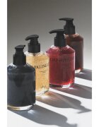 KUNDAL Objet Exfoliating & Waterfull Hand Wash eksfoliacijsko tekoče milo za roke z vonjem Crushed Cherry 380 ml