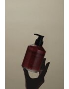 KUNDAL Objet Exfoliating & Waterfull Hand Wash eksfoliacijsko tekoče milo za roke z vonjem Crushed Cherry 380 ml