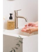 KUNDAL Objet Exfoliating & Waterfull Hand Wash Negovalno tekoče milo za roke z učinkom eksfoliacije z vonjem Sparkling Citrus 380 ml