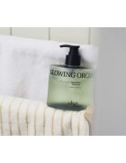 KUNDAL Objet Moist Gleam Body Wash parfumirani gel za prhanje za intenzivno vlažnost z vonjem Glowing Orchard 450 ml
