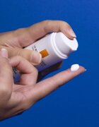 La Roche-Posay Anthelios Age Correct dnevna zaščitna krema proti staranju kože SPF 50 50 ml