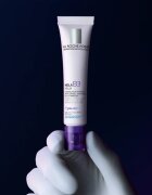 La Roche-Posay Mela B3 krema za osvetljevanje predela okoli oči proti temnim kolobarjem za vse tipe kože 15 ml