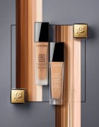 Lancôme Teint Miracle posvetlitvena podlaga odtenek 06 Beige Canelle 30 ml
