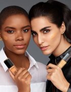 Lancôme Teint Miracle posvetlitvena podlaga odtenek 06 Beige Canelle 30 ml