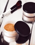 Lily Lolo Mineral Bronzer mineralni bronz puder odtenek Waikiki 8 g