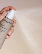 Living Proof No Frizz pršilo za lase proti krepastim lasem 200 ml