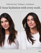 Living Proof Perfect Hair Day vlažilni balzam za vse tipe las 60 ml