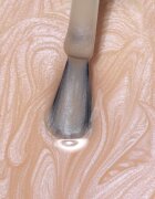 LONDONTOWN Kur Illuminating Nail Concealer posvetlitveni lak za nohte odtenek Bare 12 ml
