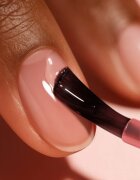 LONDONTOWN Kur Luxe Length Nail Gloss krepilni lak za šibke in poškodovane nohte 12 ml