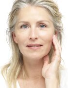 L’Oréal Paris Age Perfect Golden Age nočna krema proti gubam za zrelo kožo 60+ 50 ml