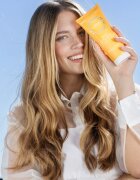 Lumene Nordic-C [VALO] Glow Boost maska za posvetlitev za lase 200 ml