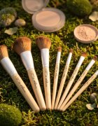 Luvia Cosmetics Bamboo’s Leaf Brush Set set čopičev z etuijem
