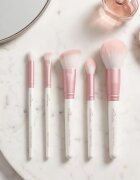 Luvia Cosmetics Daily Essentials set čopičev z etuijem Candy