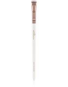 Luvia Cosmetics Elegance Smudger majhen čopič za senčila 323 1 kos