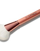MAC Cosmetics Brush 143S Bronzer Fan Brush čopič za bronzer 1 kos