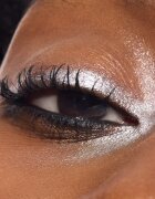 MAC Cosmetics Dazzleshadow Eyeshadow Stick kremasto senčila za oči v paličici odtenek Demure Diamonds 1.6 g