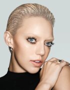 MAC Cosmetics MACStack Mascara Superstack Mega Brush Mini maskara za volumen in podaljšanje trepalnic mini odtenek Black 8 ml