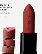 MAC Cosmetics Powder Kiss Hazy Matte matirajoča šminka odtenek Be My Bridesmaid 3.5 g
