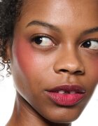 MAC Cosmetics Powder Kiss Lip + Cheek Mousse večnamensko ličilo za ustnice in lica odtenek M·A·CSmash 5 ml