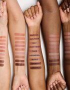 MAC Cosmetics Powder Kiss Lip + Cheek Mousse večnamensko ličilo za ustnice in lica odtenek M·A·CSmash 5 ml