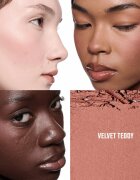 MAC Cosmetics Skinfinish Colourstruck rdečilo odtenek Velvet Teddy 4.5 g
