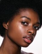 MAC Cosmetics Skinfinish Lightstruck tekoči osvetljevalec odtenek Bubbled Over 15 ml