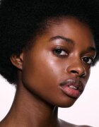 MAC Cosmetics Skinfinish Lightstruck tekoči osvetljevalec odtenek Lightscape 15 ml