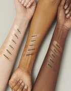 MAC Cosmetics Strobe Dewy Skin Tint tonizirajoča vlažilna krema odtenek Deep 1 30 ml