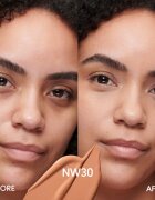 MAC Cosmetics Studio Radiance 24HR Luminous Lift Concealer Mini tekoči korektor odtenek NW30 1.8 ml