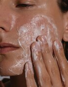 Mádara MÁDARA Acne gel za umivanje obraza 140 ml