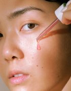 Mádara MÁDARA Peel hialuronski serum s piling učinkom 30 ml