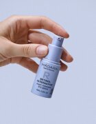 Mádara MÁDARA Retinol Alternative vlažilna krema za predel okoli oči proti gubam in temnim kolobarjem 15 ml