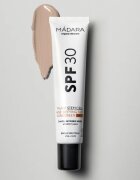 Mádara MÁDARA SPF30 Age-Defying zaščitni tonirani fluid za obraz 40 ml