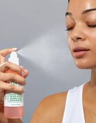Mario Badescu Facial Spray with Aloe Herbs and Rosewater meglica za tonizacijo obraza za osvetljevanje kože in hidratacijo 236 ml
