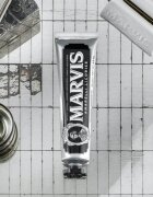 Marvis The Mints Amarelli Licorice zobna pasta okus Amarelli Licorice-Mint 85 ml