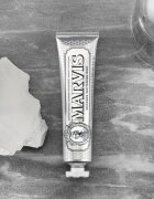 Marvis Whitening Smokers Mint belilna zobna pasta za kadilce okus Mint 25 ml