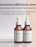 Mary&May Niacinamide + Chaenomeles Sinensis regeneracijski in posvetlitveni serum za obnovo kožne pregrade 30 ml