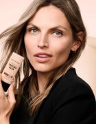 Max Factor Facefinity Lasting Blur dolgoobstojen tekoči puder odtenek N104 Vanilla 35 ml