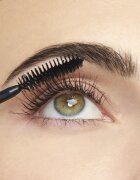 MAYBELLINE NEW YORK The Colossal Curl Bounce maskara za volumen in privihanje trepalnic odtenek 01 - Black 10 ml