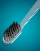 MEDIBLANC Toothbrush Super Soft zobna ščetka s ščetinami prevlečenimi z aktivnim ogljem